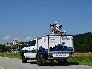 3D Mobile Mapping Fahrzeug 3D Mobile Mapping Fahrzeug